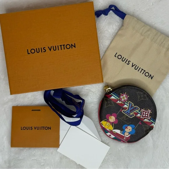 Louis Vuitton Christmas 2020 Vivienne Monogram Round Coin Purse - Full Set - Picture 9 of 9